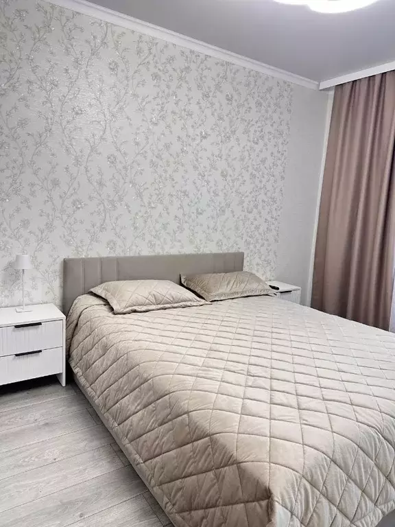 1-к кв. Брянская область, Брянск ул. А.К. Толстого, 4 (40.0 м) - Фото 1