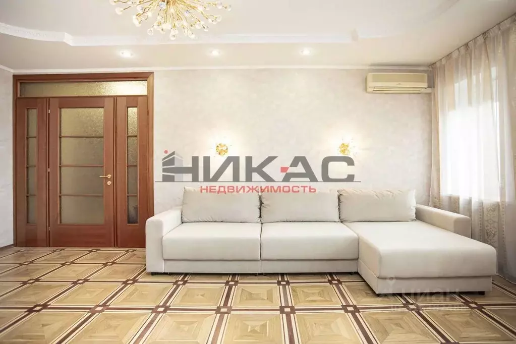 3-к кв. Ярославская область, Ярославль ул. Собинова, 48к2 (100.4 м) - Фото 0