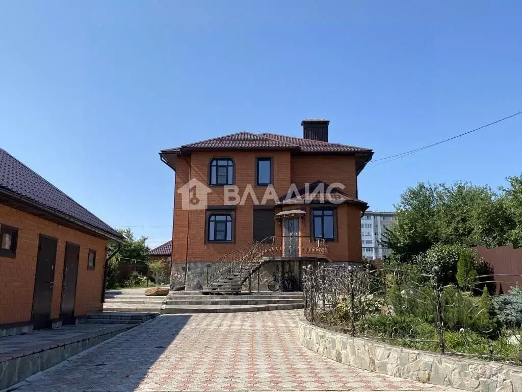 Дом в Пензенская область, Пензенский район, Засечный сельсовет, с. ... - Фото 1