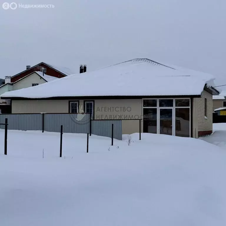 Дом в посёлок городского типа Балтаси, улица Сибгата Хакима, 3А (140 ... - Фото 1