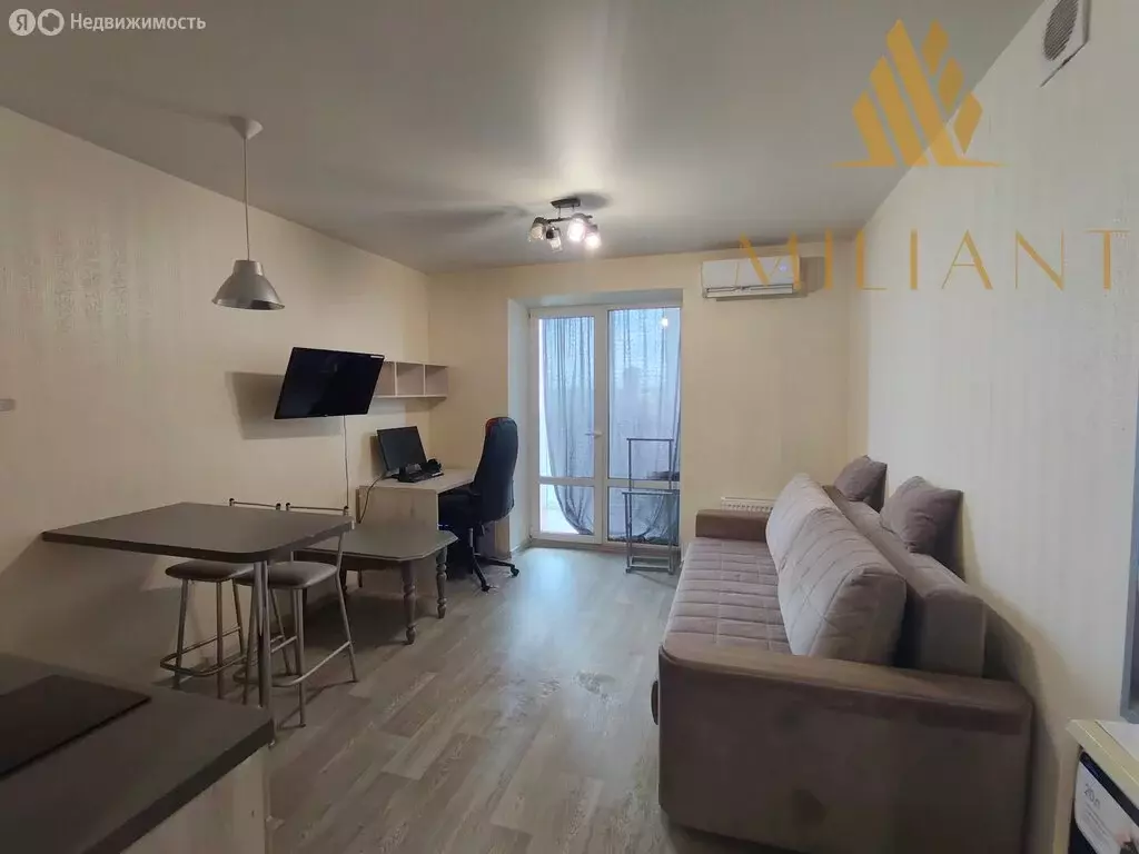Квартира-студия: Тольятти, Автозаводский район, улица Владимира ... - Фото 0