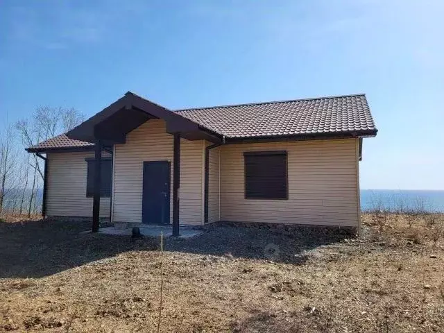 Дом в Приморский край, Находка Поселок Ливадия мкр,  (82 м) - Фото 0