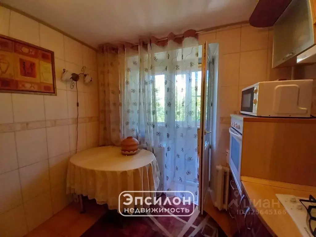 2-к кв. Курская область, Курск Союзная ул., 14А (50.0 м) - Фото 2