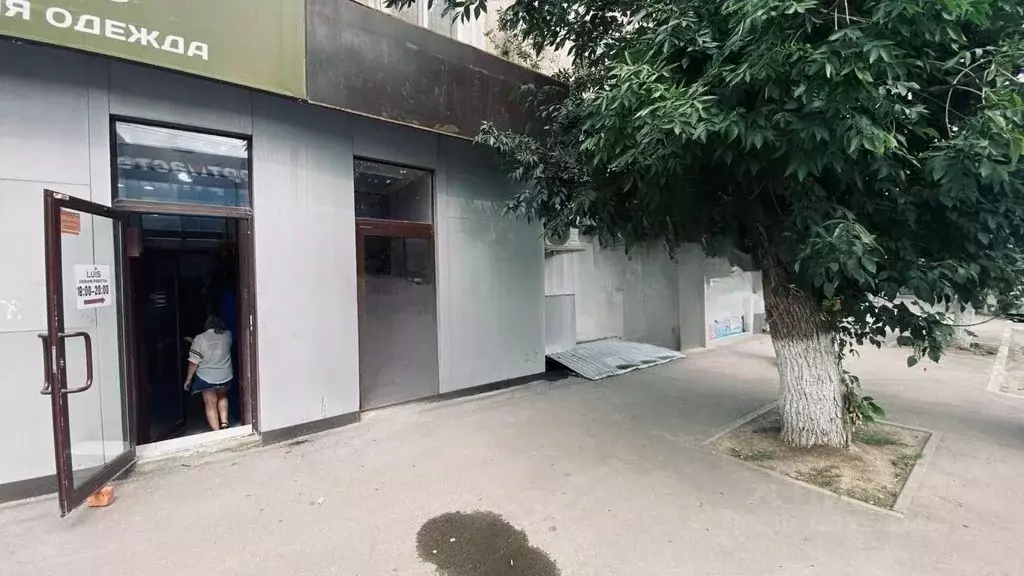 Торговая площадь в Саратовская область, Энгельс пл. Ленина, 3А (67 м) - Фото 2