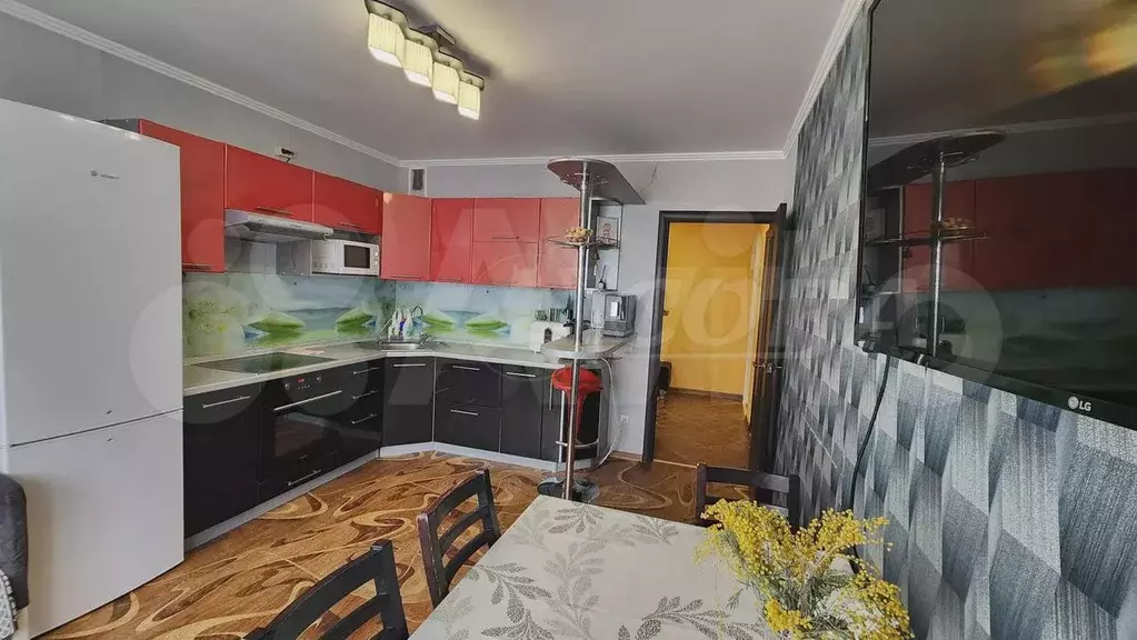 3-к. квартира, 90 м, 11/14 эт. - Фото 1