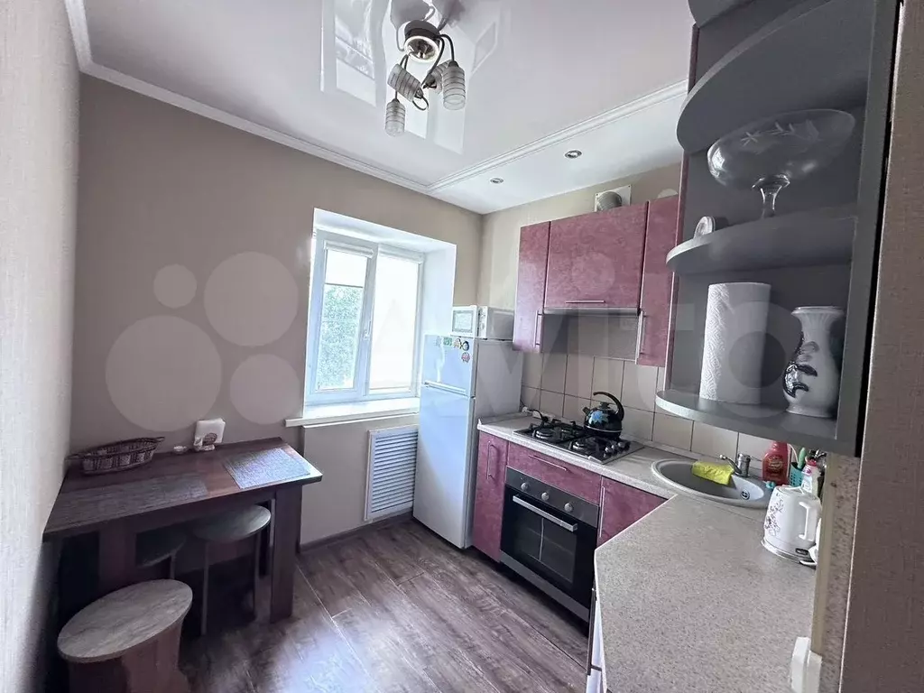 1-к. квартира, 30 м, 5/5 эт. - Фото 0