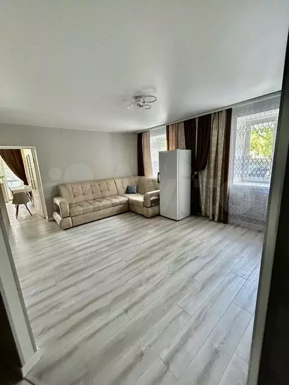 2-к. квартира, 60 м, 1/12 эт. - Фото 1