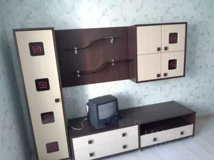 1-к кв. Омская область, Омск Тарская ул., 261к1 (33.0 м) - Фото 1
