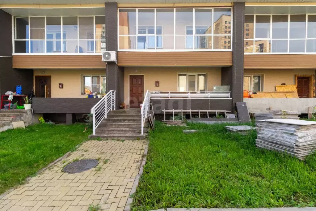 Таунхаус в Красноярский край, Красноярск Пасхальная ул., 8 (146 м) - Фото 1