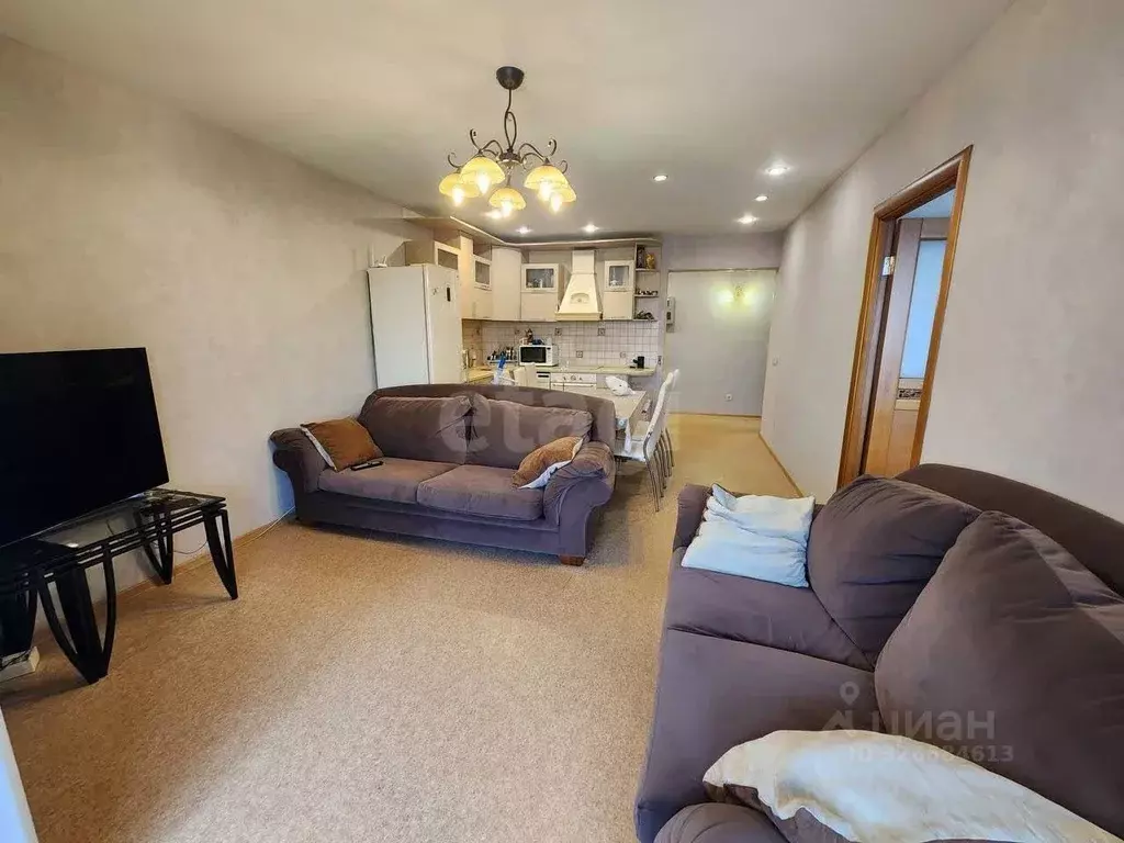 3-к кв. Сахалинская область, Южно-Сахалинск просп. Мира, 47А (64.0 м) - Фото 2