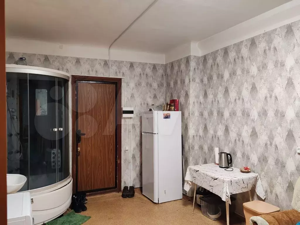 Комната 20 м в 1-к., 2/4 эт. - Фото 1