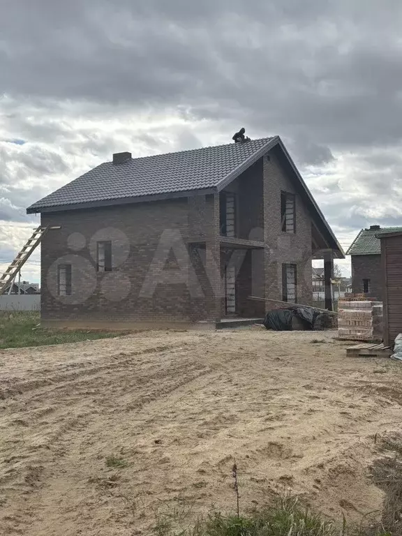 Дом 180 м на участке 10 сот. - Фото 0
