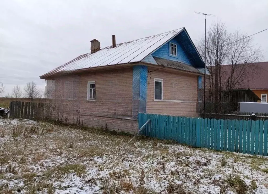 Дом в Вологодская область, Сокольский муниципальный округ, д. Филяево  ... - Фото 1