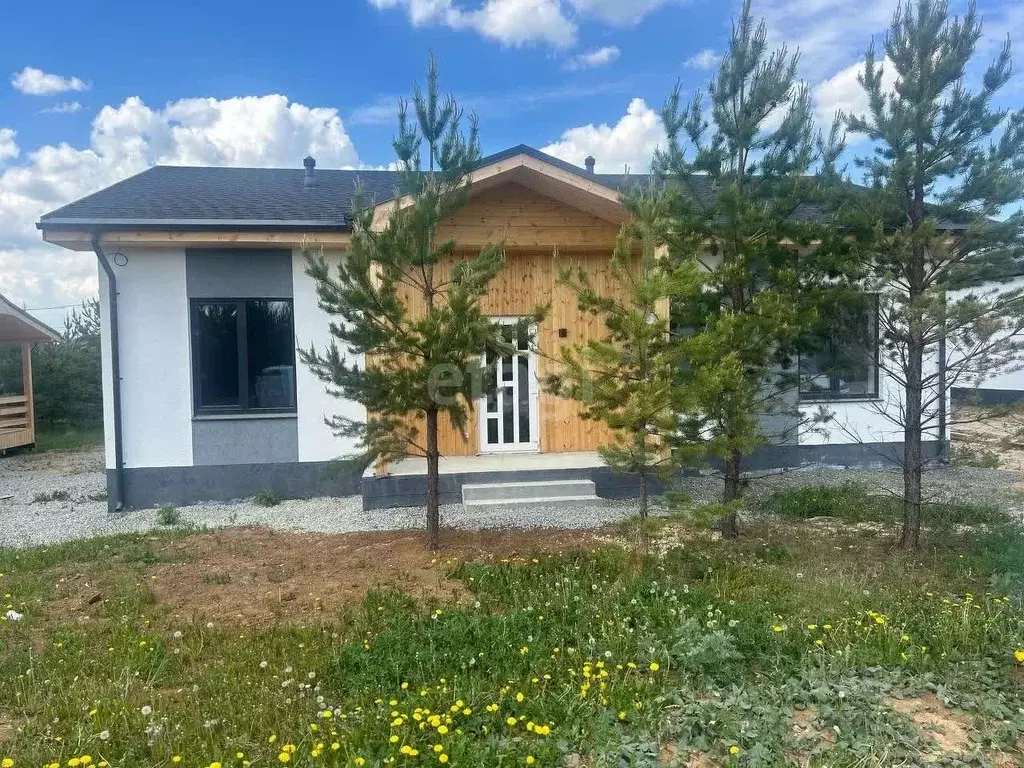 Дом в Свердловская область, Белоярский муниципальный округ, пос. ... - Фото 0