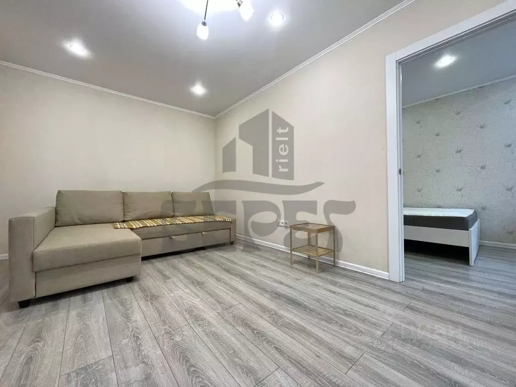 2-к кв. Татарстан, Казань ул. Татарстан, 60 (43.9 м) - Фото 1