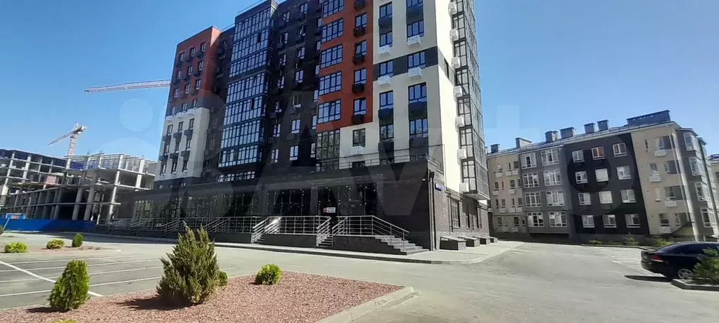 Торговое, витражное с трафиком 134 кв.м - Фото 1