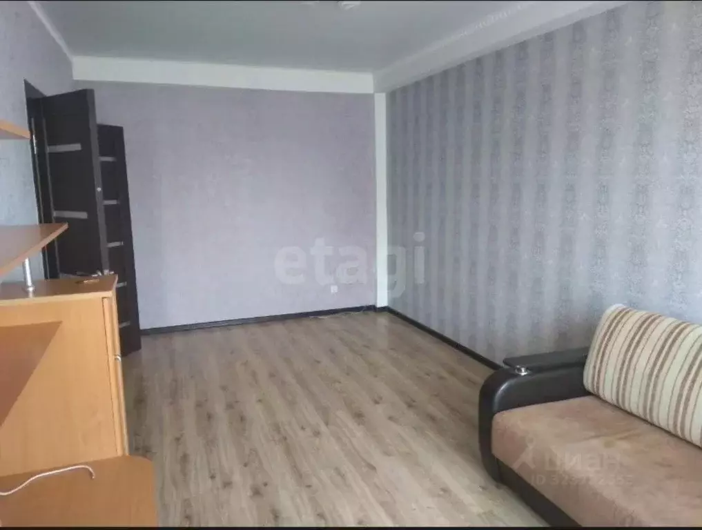 1-к кв. Оренбургская область, Оренбург Загородное ш., 14 (39.3 м) - Фото 1