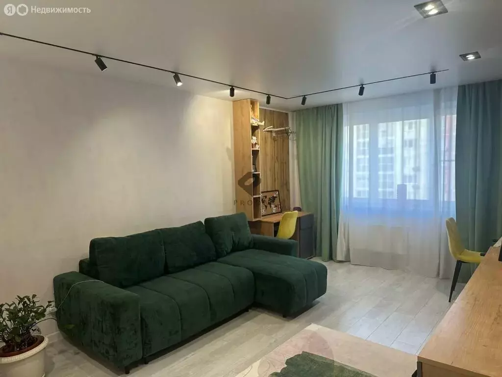 3-комнатная квартира: Тюмень, улица Александра Митинского, 7 (92 м) - Фото 0