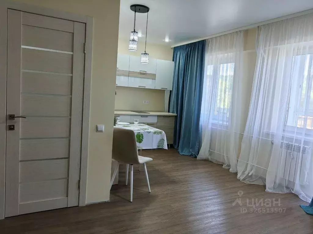 Студия Иркутская область, Иркутск ул. Варламова, 104/1 (33.0 м) - Фото 2