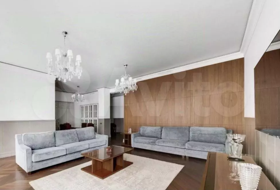 3-к. квартира, 180 м, 2/7 эт. - Фото 0
