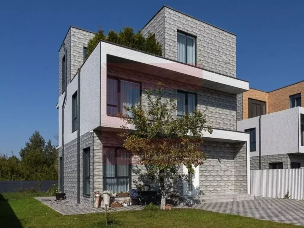 Дом в Калининградская область, Калининград Поселковая ул., 46 (255 м) - Фото 1