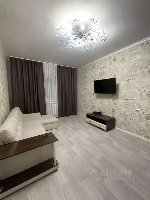 2-к кв. Саха (Якутия), Ленск ул. Ойунского, 25 (56.0 м) - Фото 1