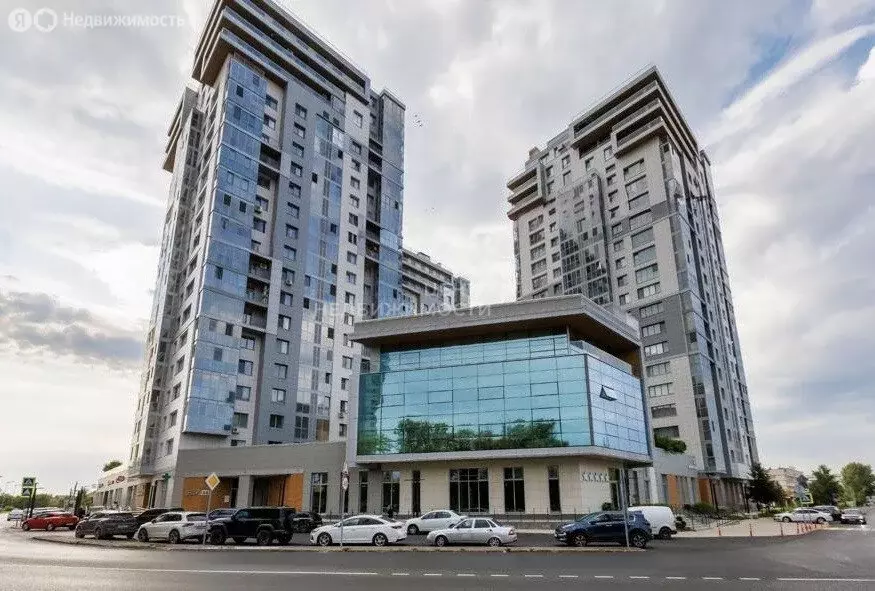 3-комнатная квартира: Казань, Комсомольская улица, 2 (70 м) - Фото 1