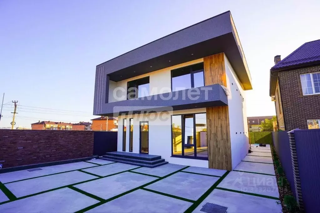 Дом в Адыгея, Тахтамукайский район, Старобжегокайское с/пос, Новая ... - Фото 1