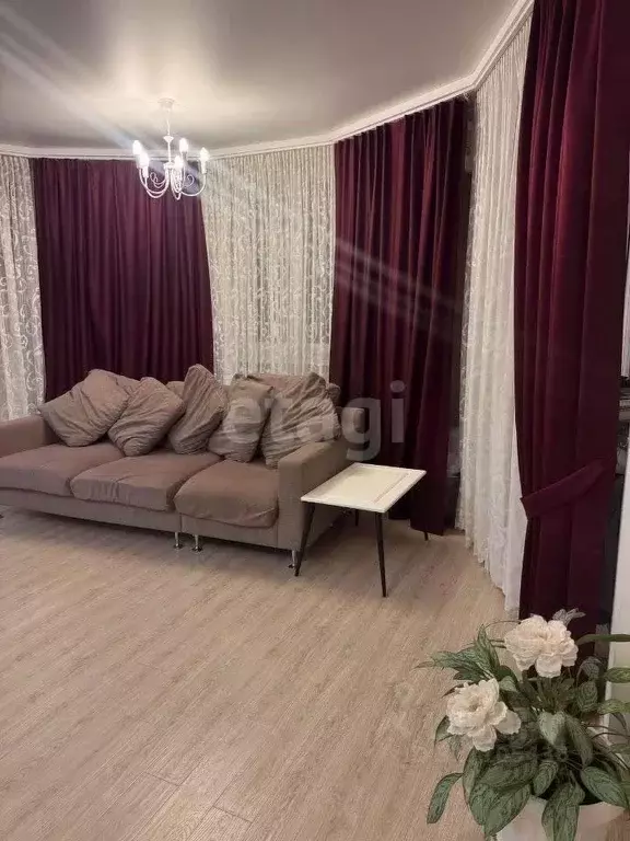 2-к кв. Свердловская область, Екатеринбург ул. Чкалова, 239 (91.5 м) - Фото 1