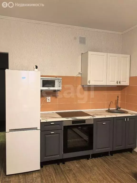 Квартира-студия: Тюмень, Таврическая улица, 9к4 (32.7 м) - Фото 2