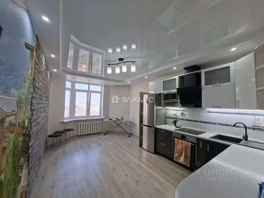 2-к кв. Владимирская область, Владимир ул. Крайнова, 3А (65.0 м) - Фото 1