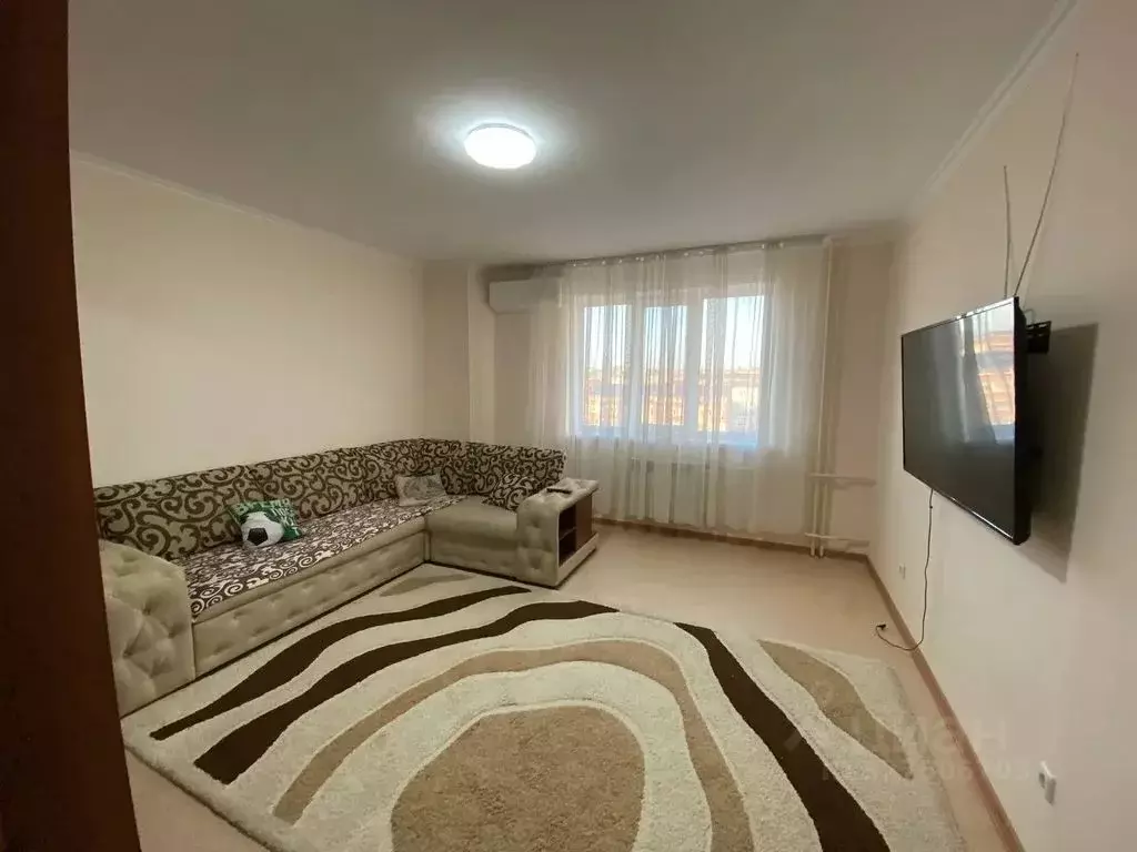 3-к кв. Калмыкия, Элиста 10-й мкр, 15к3 (75.0 м) - Фото 1