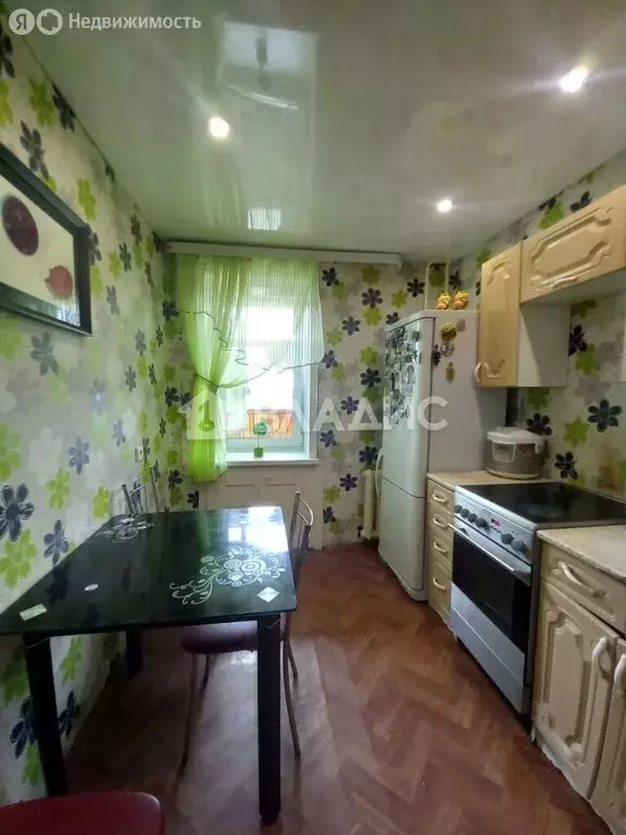 3-комнатная квартира: Чита, улица Ползунова, 30 (61.5 м) - Фото 0