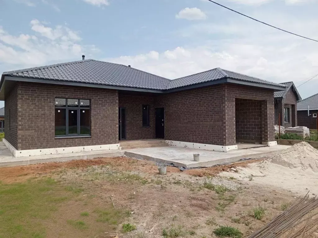 Дом в Оренбургская область, Оренбургский район, с. Благословенка ул. ... - Фото 1