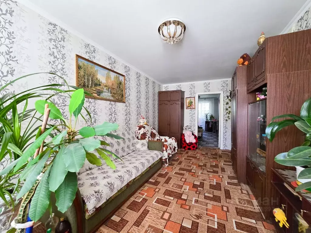 3-к кв. Саратовская область, Энгельс Полтавская ул., 9Б (64.3 м) - Фото 1
