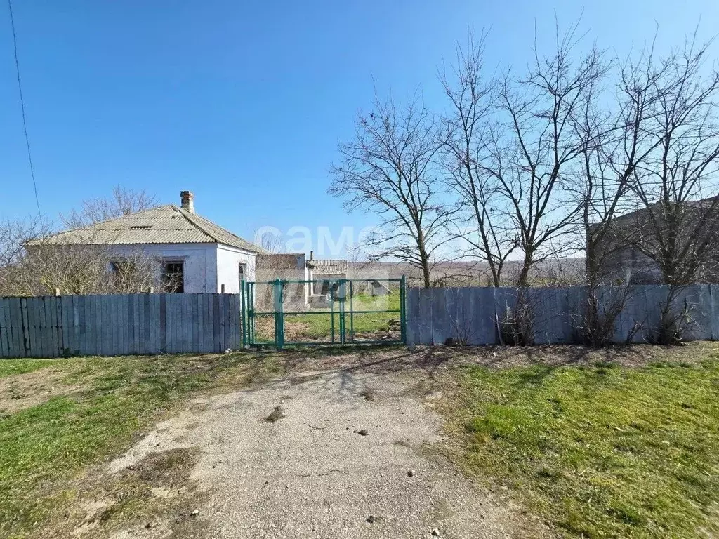 Участок в Крым, Ленинский район, Заветненское с/пос, с. Заветное ул. ... - Фото 1