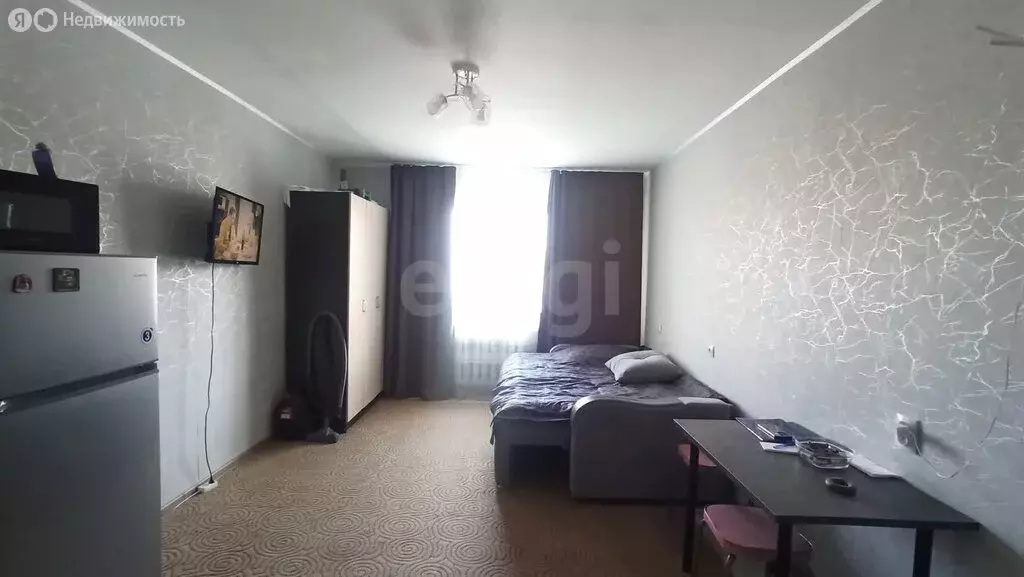 1к в 4-комнатной квартире (18.8 м) - Фото 1