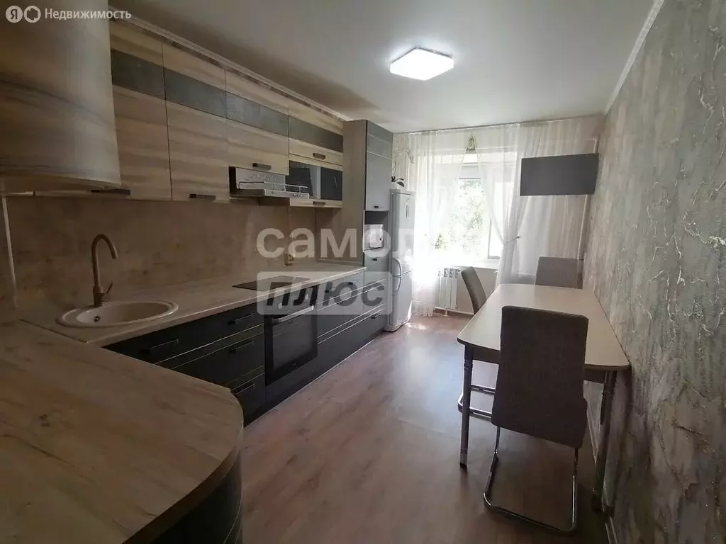 3-комнатная квартира: Рубцовск, Алтайская улица, 112А (64.6 м) - Фото 1