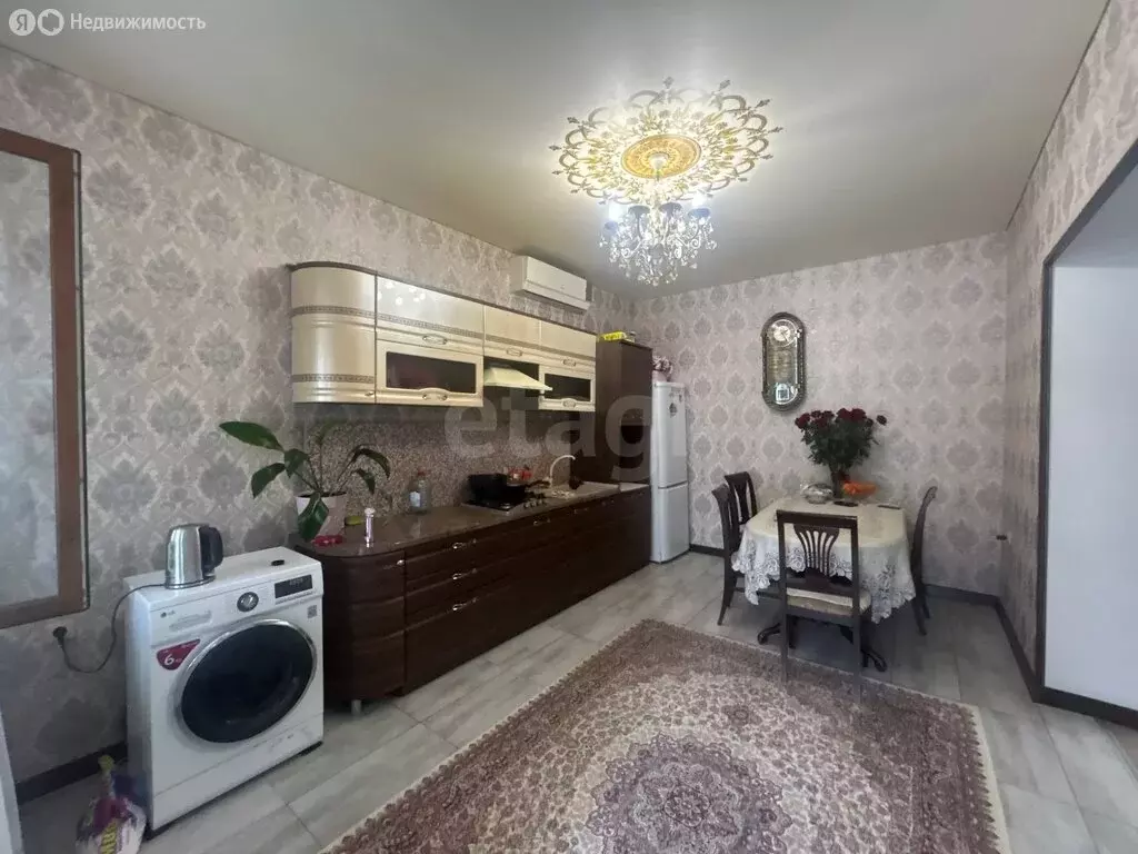 Дом в Махачкала, улица Джамалутдина Атаева (90 м) - Фото 2