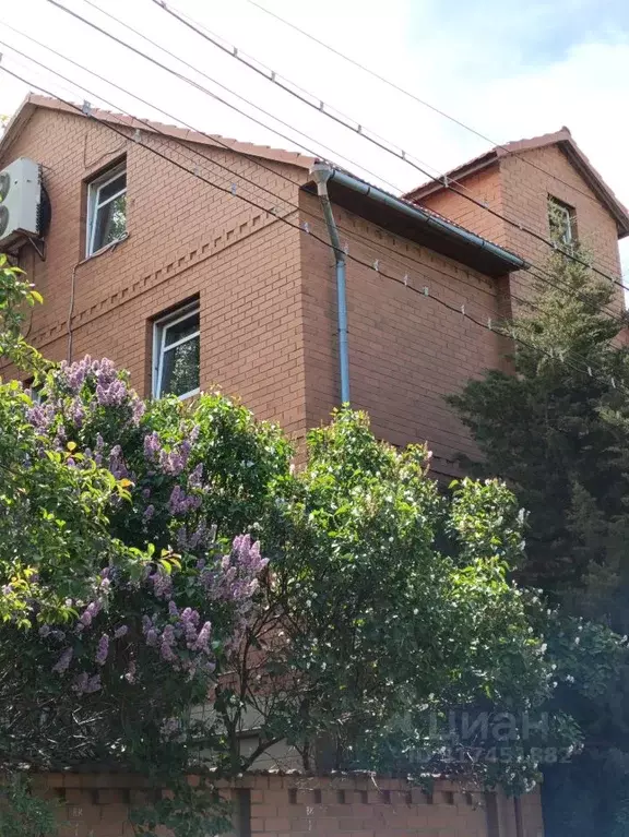 Коттедж в Волгоградская область, Волгоград Краснокамская ул., 94 (450 ... - Фото 1