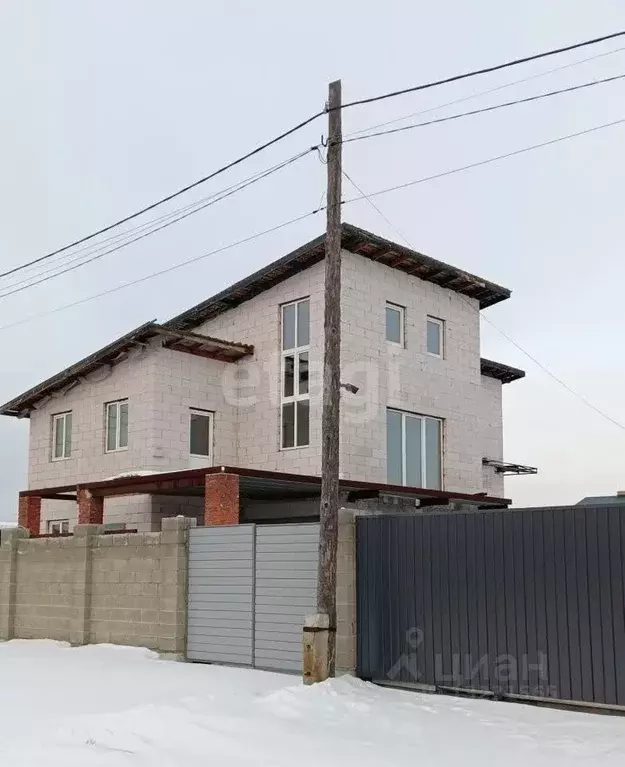 Дом в Челябинская область, Миасс ул. Раздольная (234 м) - Фото 0