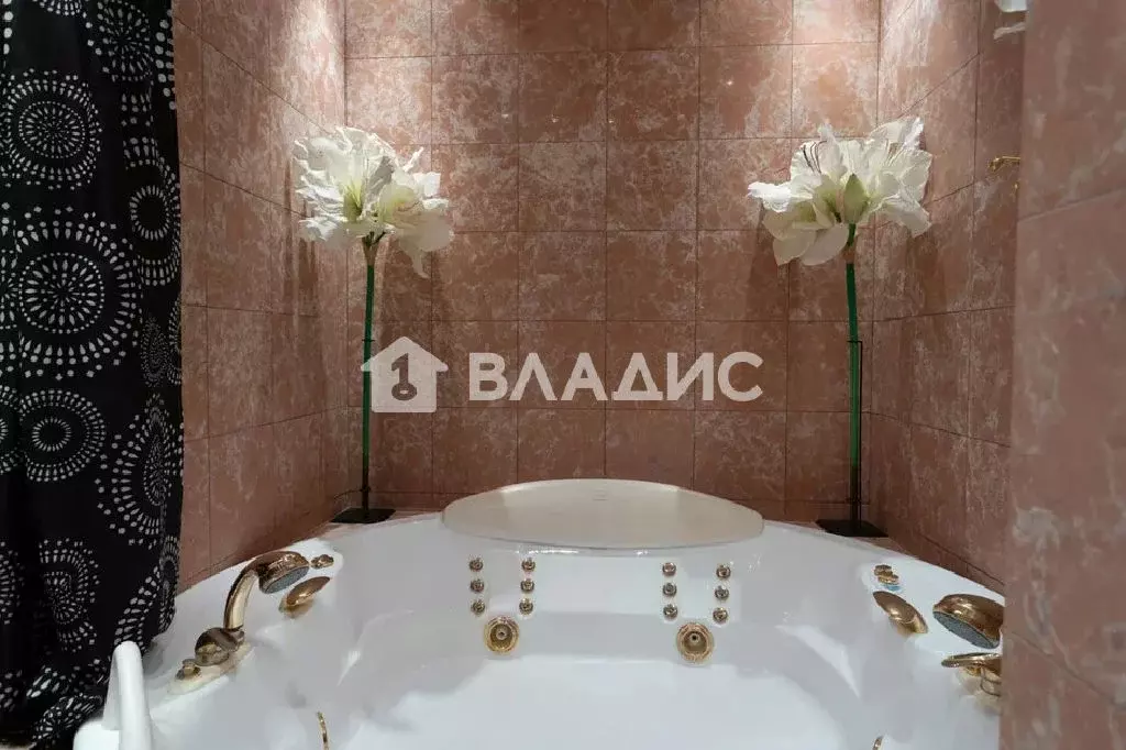 Продается 2-комнатная квартира - Фото 1