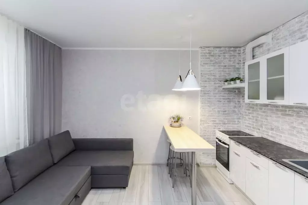 Студия Тюменская область, Тюмень ул. Мельникайте, 2к14 (23.8 м) - Фото 1