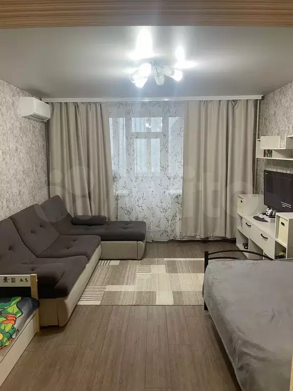 1-к. квартира, 45 м, 4/9 эт. - Фото 1