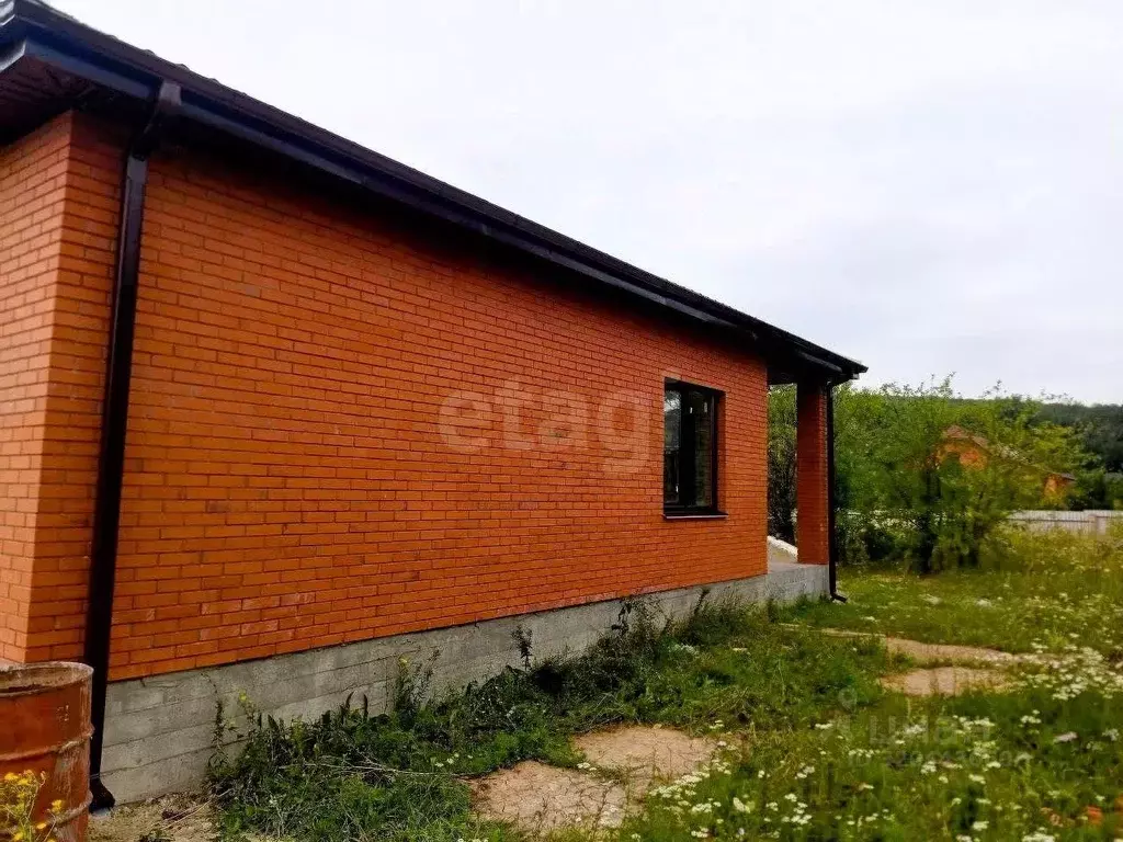 Дом в Белгородская область, Новооскольский муниципальный округ, с. ... - Фото 1