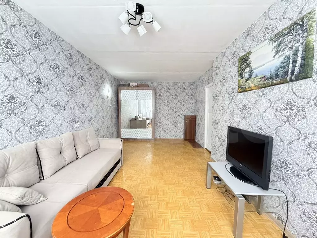 2-к. квартира, 44 м, 2/9 эт. - Фото 0