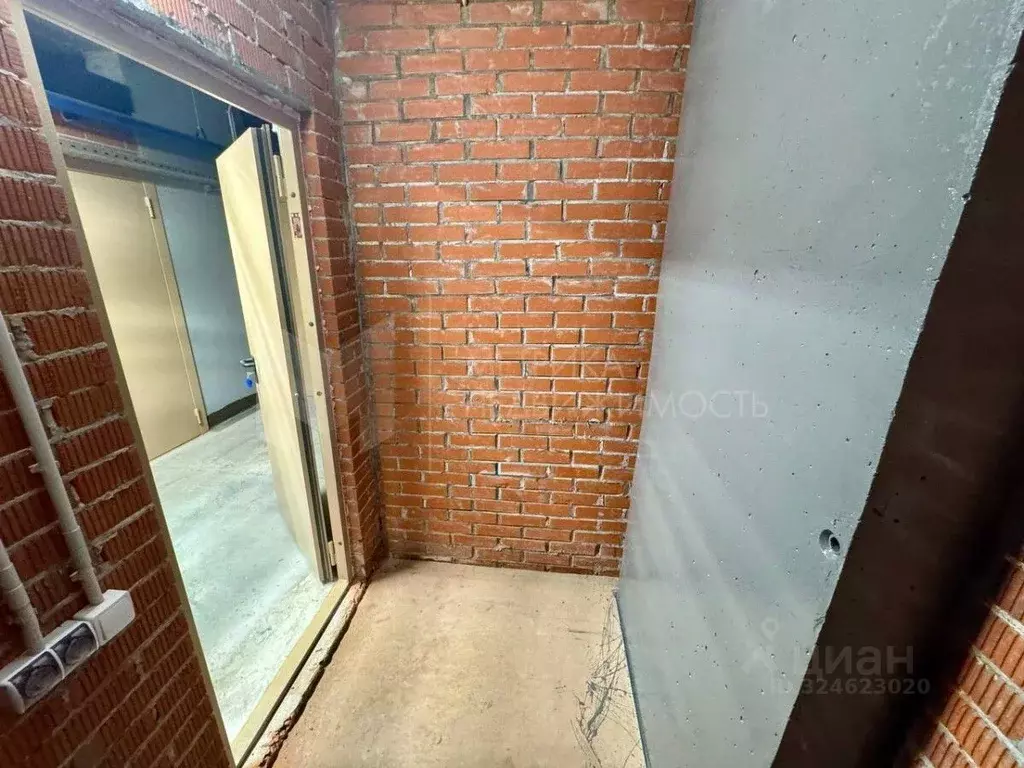 Склад в Тюменская область, Тюмень ул. Николая Машарова, 8 (3 м) - Фото 2