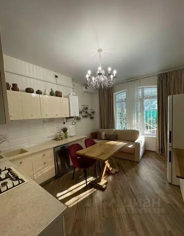 2-к кв. Крым, Ялта ул. Садовая, 20 (40.1 м) - Фото 1