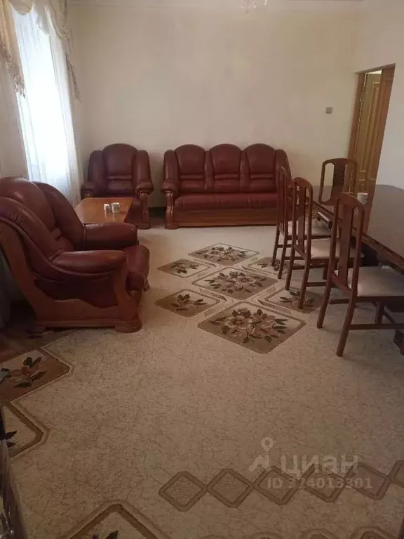 5-к кв. Кабардино-Балкария, Нальчик Пятигорская ул., 15 (200.0 м) - Фото 1