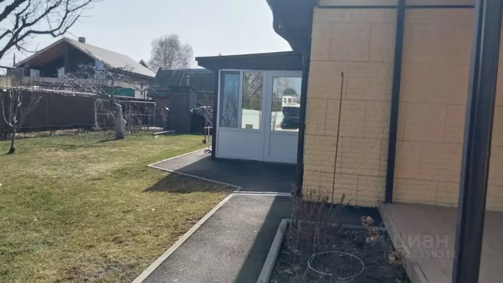 Дом в Саратовская область, Энгельсский район, Красноярское ... - Фото 1